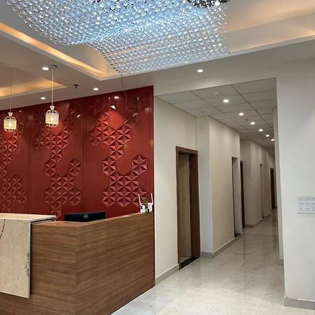 Hotel Satsang Grand Varanasi Luaran gambar