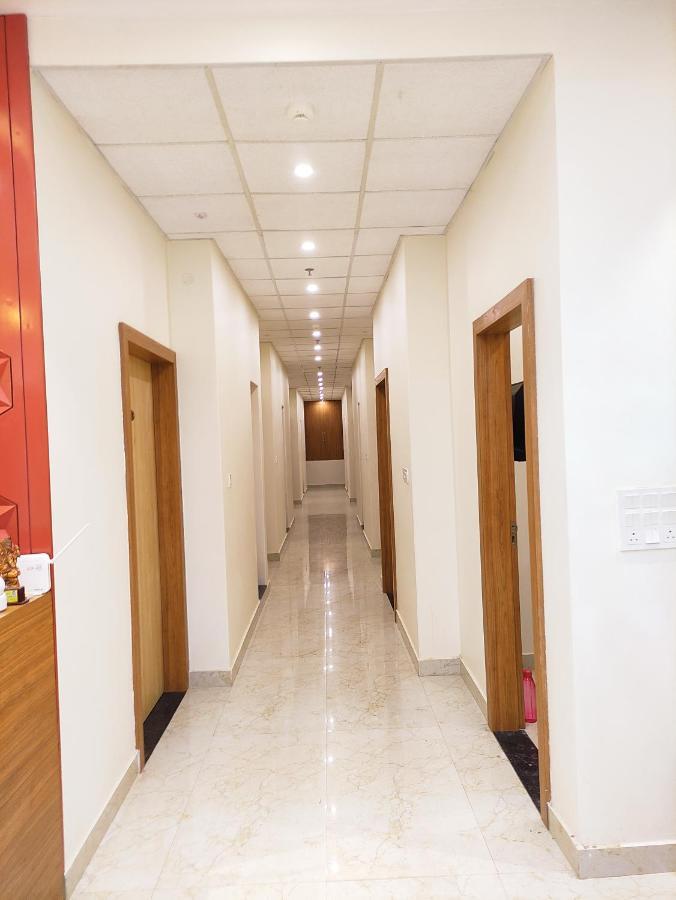 Hotel Satsang Grand Varanasi Luaran gambar