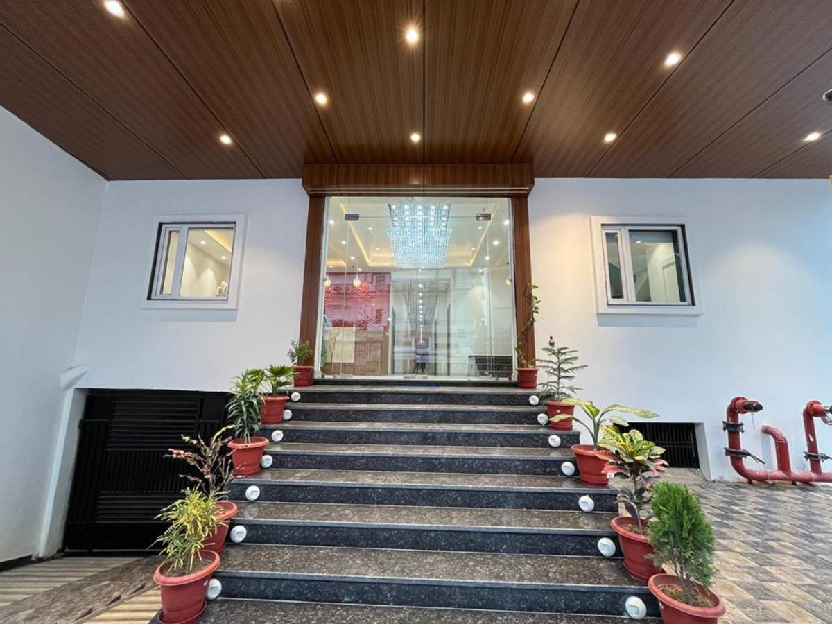 Hotel Satsang Grand Varanasi Luaran gambar
